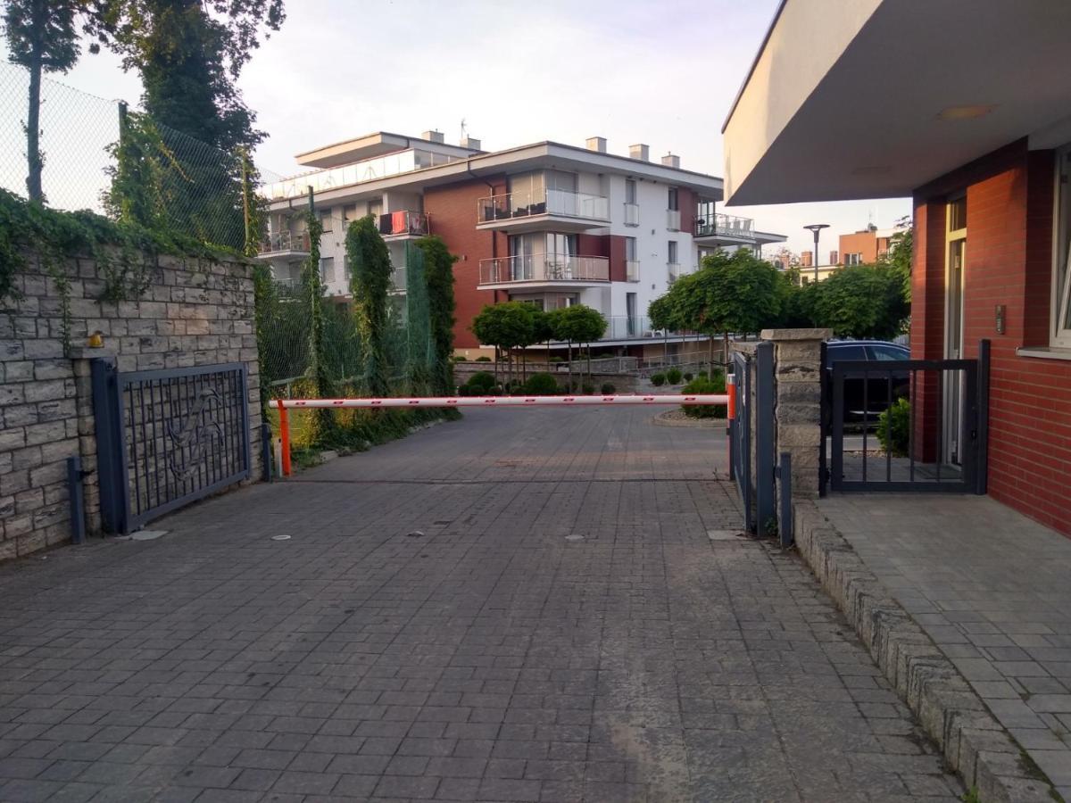Apartment 7m Z Basenem W Jednym Budynku Klifowa Bon Turystyczny !!! Free Private Parking Rewal